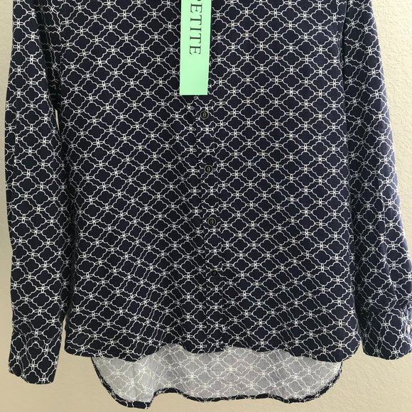 IZOD Women's Petite M Button Down Weekend Shirt, 54% Linen & 46% Rayon, Navy - Picture 3 of 6